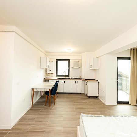 Apart Hotel Fusion Tower Яссы Экстерьер фото